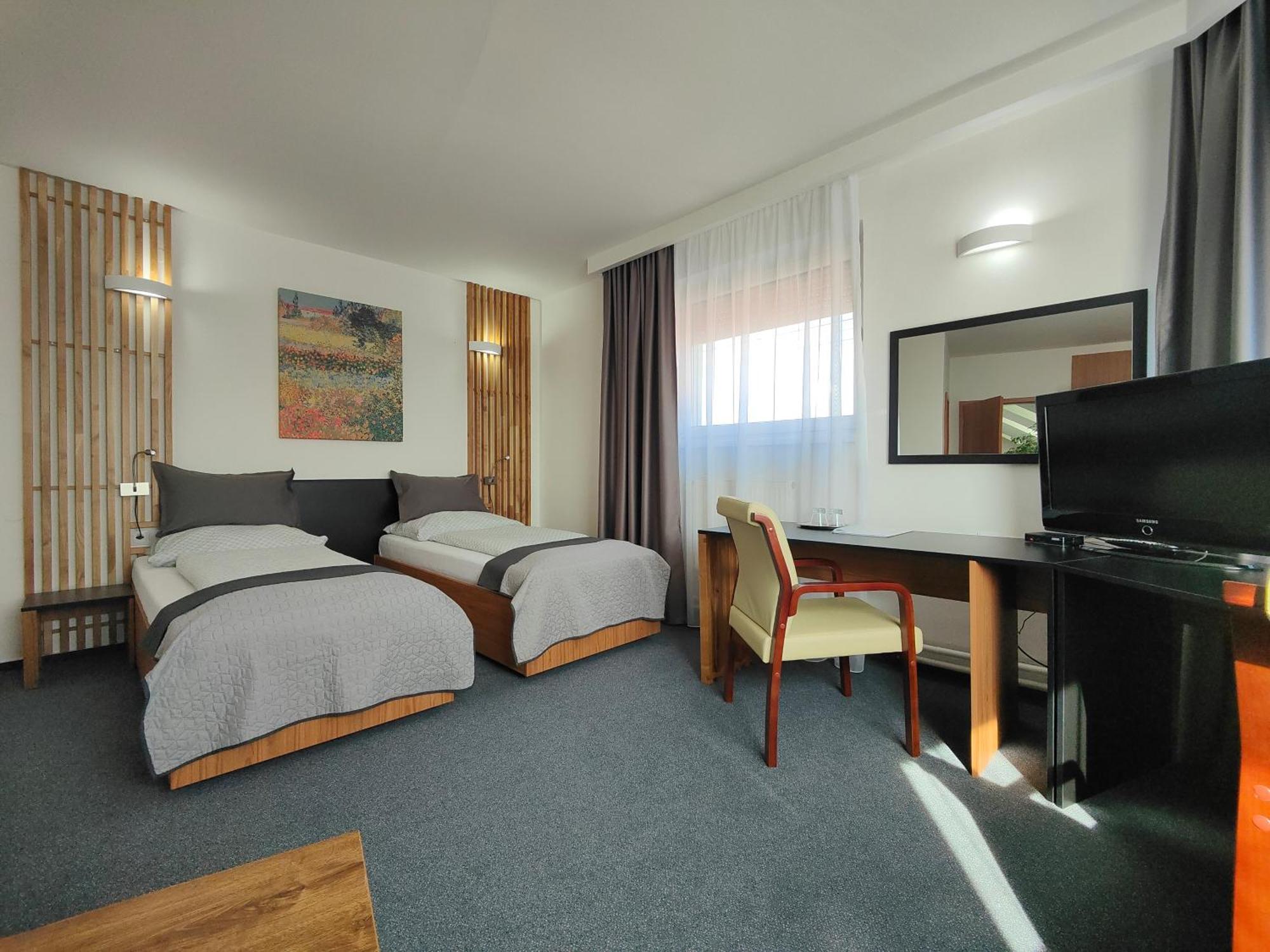 Hotel P7 Lučenec Eksteriør bilde