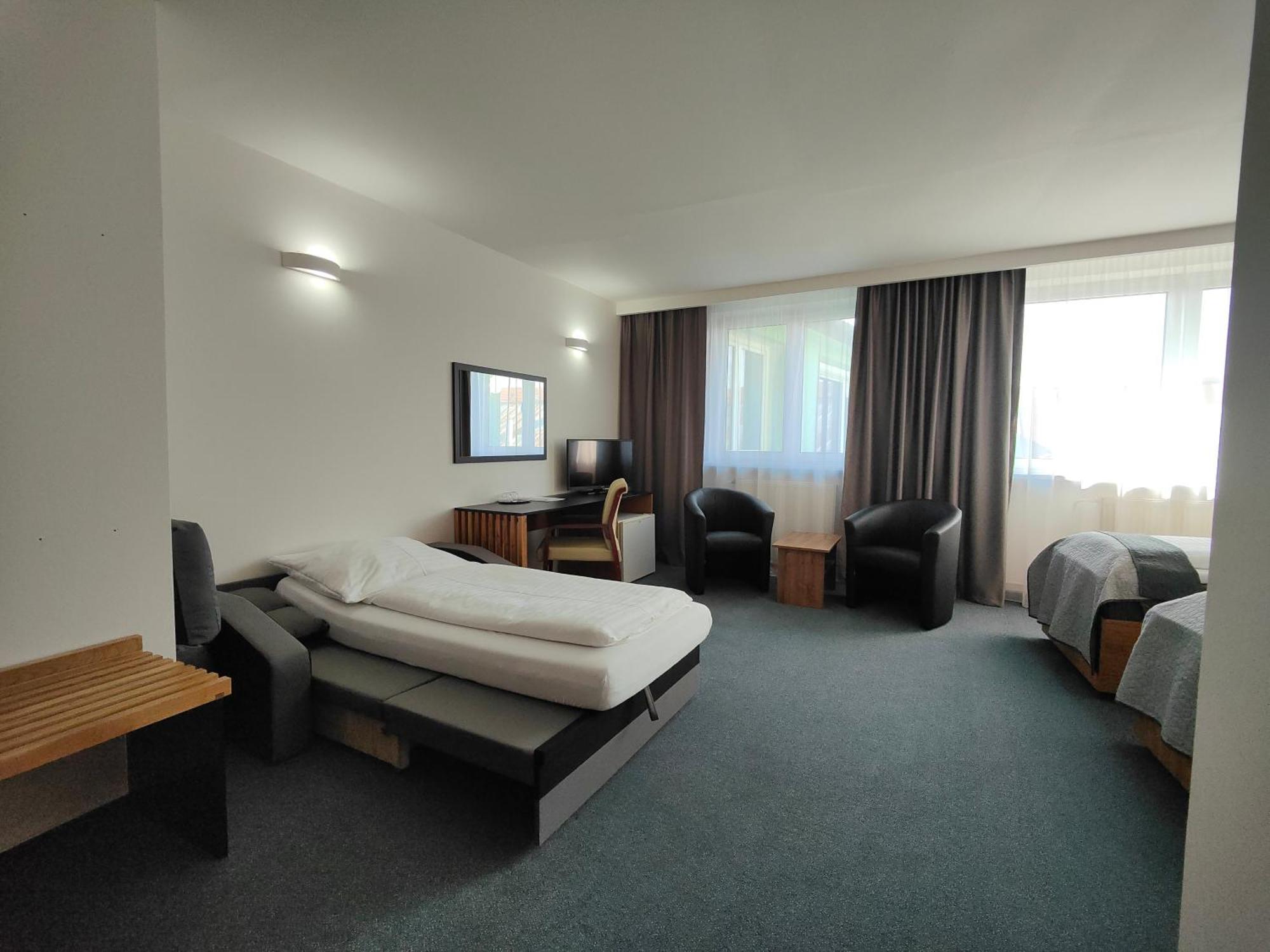 Hotel P7 Lučenec Eksteriør bilde