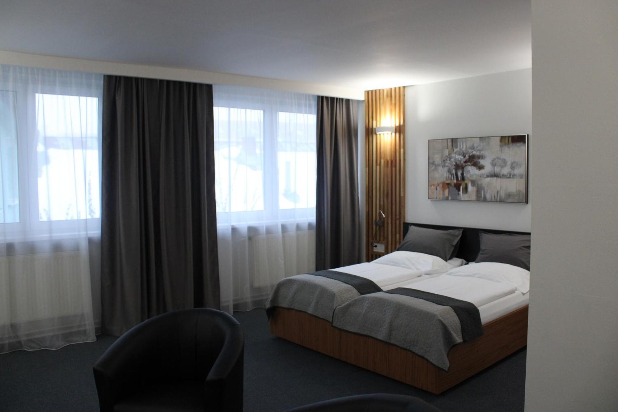 Hotel P7 Lučenec Eksteriør bilde